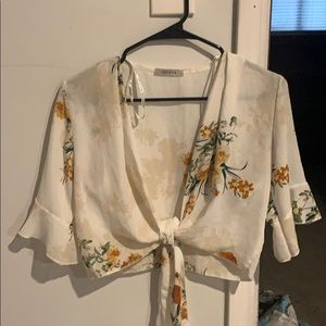 Floral cropped shirt
